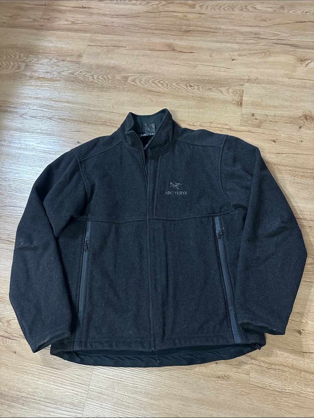 Arcteryx unisex jacket size medium